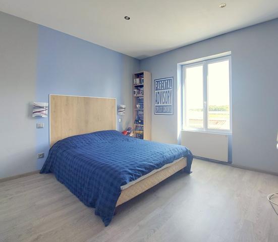 Maison rénovée avec goût à Saint Julien de Concelles - 273300 €