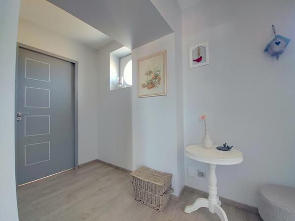 Maison rénovée avec goût à Saint Julien de Concelles - 273300 €
