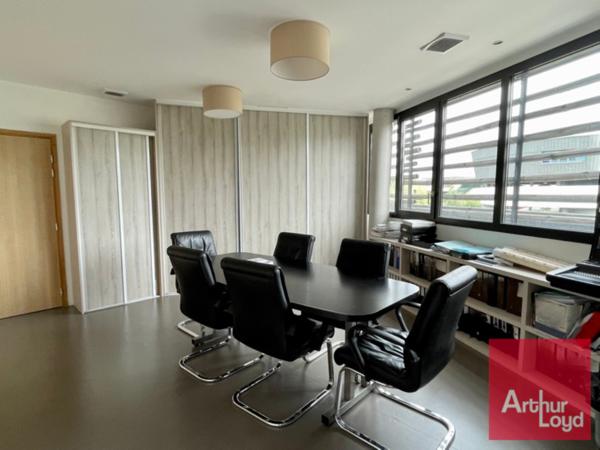 Bureaux à louer à Montpellier Parc 2000 avec grande terrasse privative