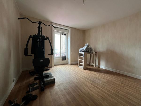 IMMEUBLE avec potentiel AURILLAC (15000)