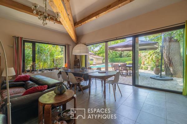 Maison familiale avec jardin méditerranéen et piscine