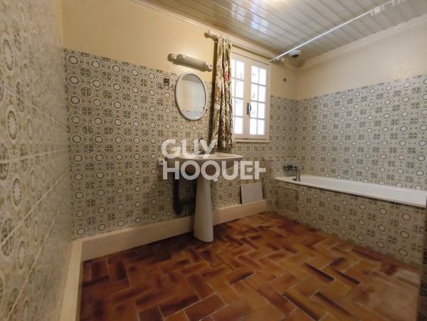 Charmante maison en pierres à St Pierre d'Oléron - 190m² utile - Beau jardin arboré
