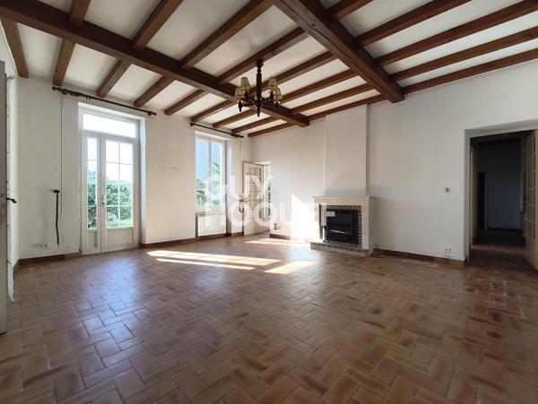 Charmante maison en pierres à St Pierre d'Oléron - 190m² utile - Beau jardin arboré