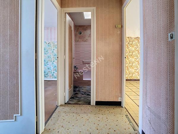 NANTES ROND-POINT DE VANNES / Maison 4 pièces 3 chambres 76m², petit jardin, deux garages