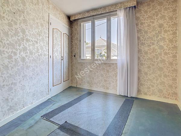 NANTES ROND-POINT DE VANNES / Maison 4 pièces 3 chambres 76m², petit jardin, deux garages