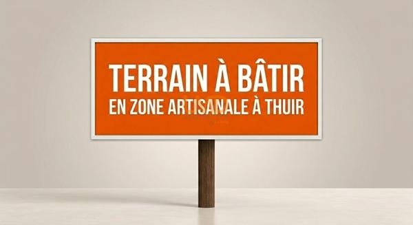 Terrain à bâtir 717 m2 zone artisanale
