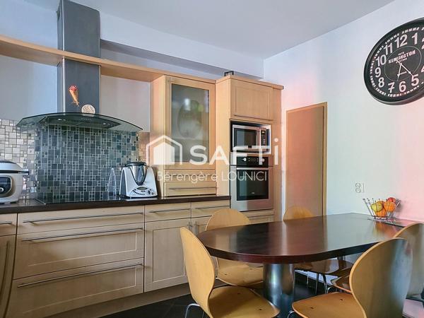Secteur Croix Rouge - Maison  semi-flamande -130m² - 4 chambres-