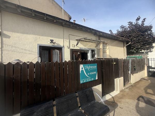 Maison Drancy 2 pièce(s) 22.43 m2 Carrez 31 m2 au sol