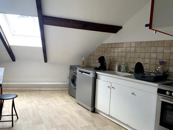 Colocation APPARTEMENT MEUBLÉ À LOUER