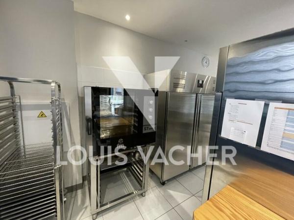Local commercial de 55 m² à louer à Bordeaux