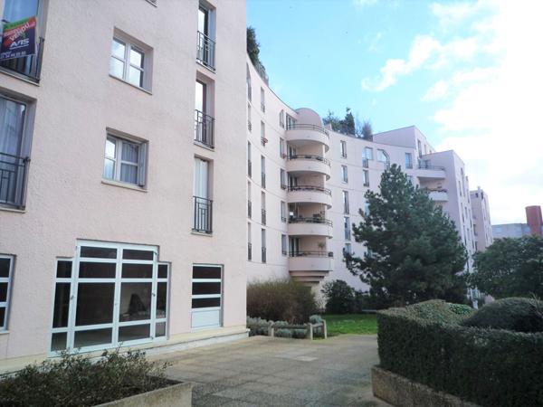 Appartement ERMONT CENTRE - 2 pièces -48.02 m²