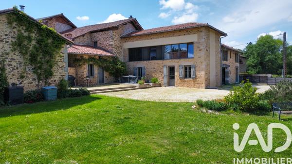 Maison à vendre 8 pièces 274,42 m² Rochechouart