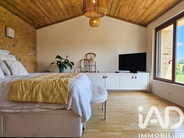Maison à vendre 8 pièces 274,42 m² Rochechouart