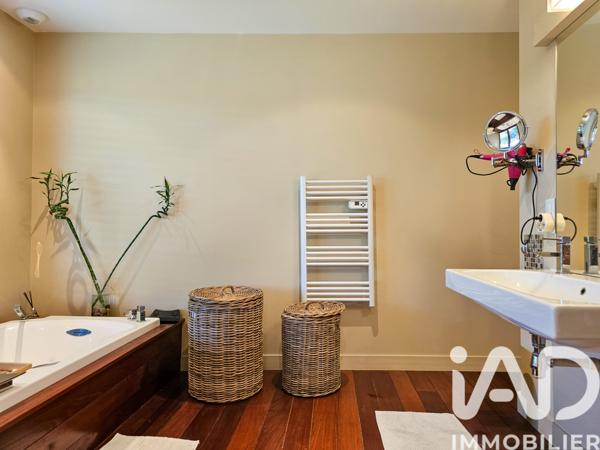 Maison à vendre 8 pièces 274,42 m² Rochechouart