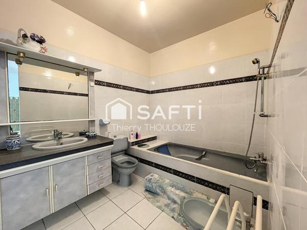 Villa T7 sur 2 niveaux avec fort potentiel locatif