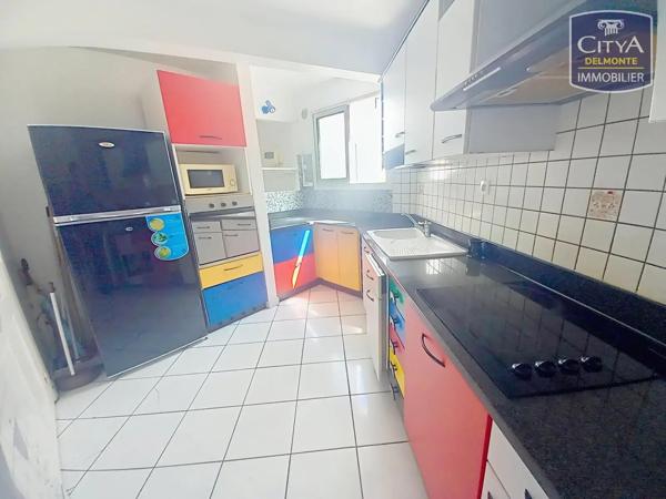 Appartement à vendre 4 pièces 94m² Saint-Pierre (97410)