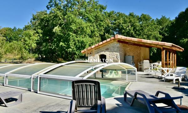 SUPERBE MAISON EN PIERRE RÉNOVÉE, AVEC BOIS ET TERRAINS ATTENANTS Cordes-sur-ciel