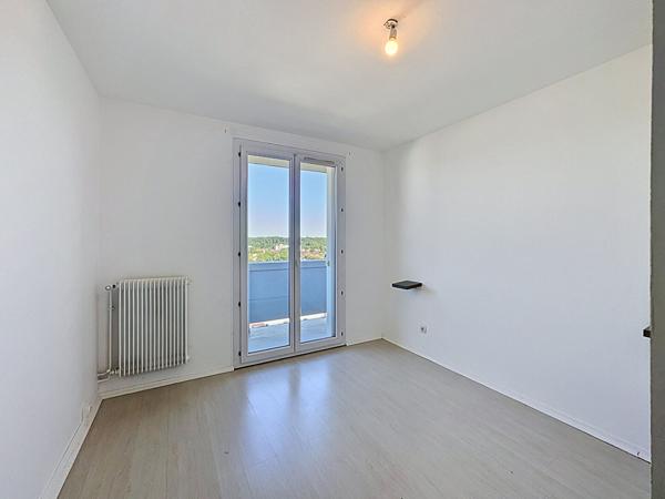 Appartement Muret 4 pièce(s) 77.25 m2 avec balcon vue Pyrénées.