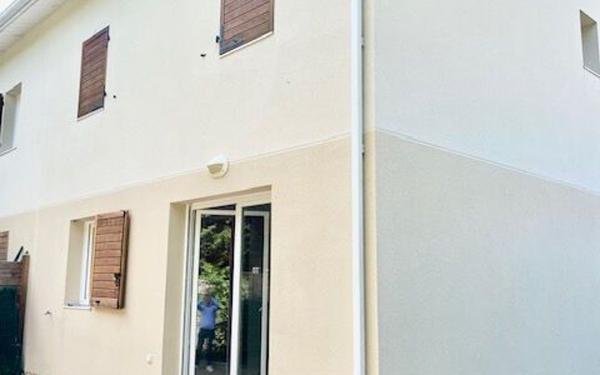 Maison à vendre    4 pièces •  Léognan