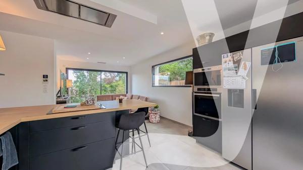 Maison contemporaine 127 m² avec piscine – 4 chambres – Emplacement privilégié - 33260 La Teste-de-Buch - Réf 86215223