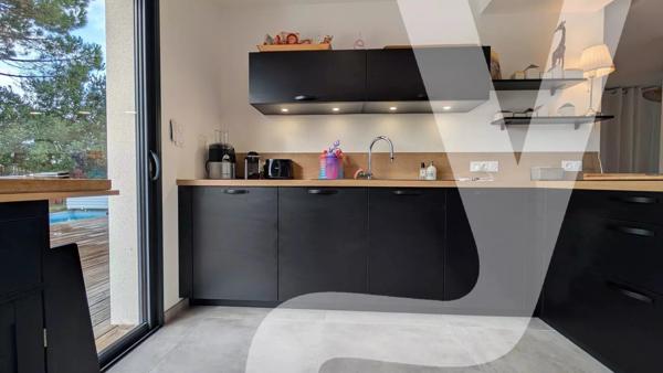 Maison contemporaine 127 m² avec piscine – 4 chambres – Emplacement privilégié - 33260 La Teste-de-Buch - Réf 86215223