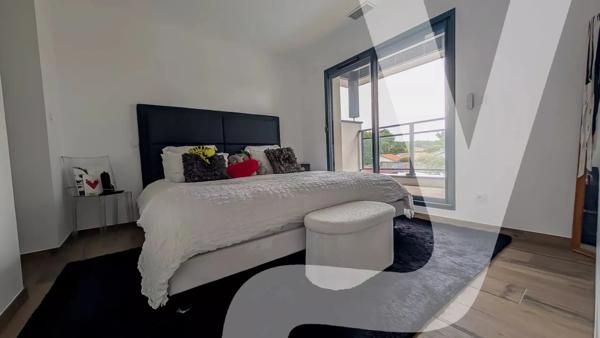 Maison contemporaine 127 m² avec piscine – 4 chambres – Emplacement privilégié - 33260 La Teste-de-Buch - Réf 86215223