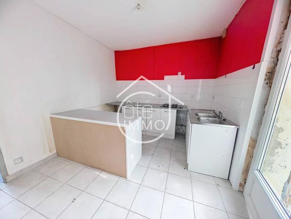 PRIGONRIEUX : Belle maison en pierre , 4 pièces de 96m² avec jardin