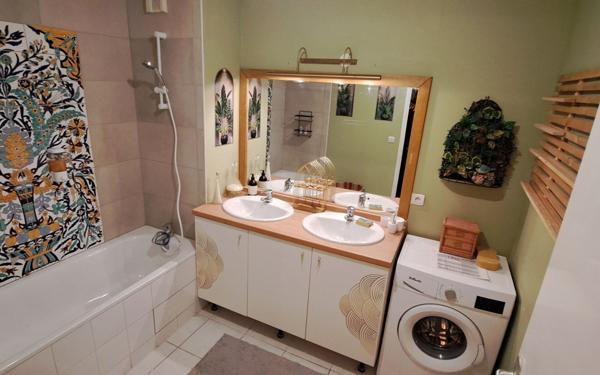 Appartement à louer    3 pièces • 65,17 m2 Les Billaux