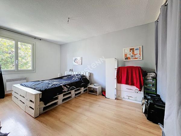 LIVRON - MAISON DE 111 M² AVEC 4 CHAMBRES SUR 219 M² DE TERRAIN