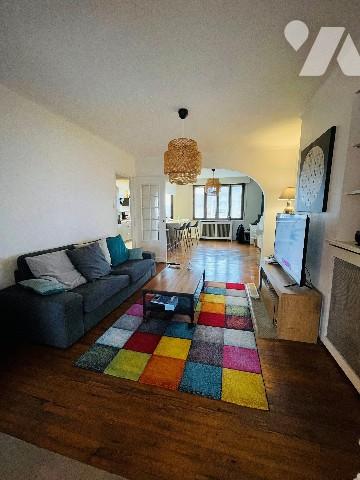 Maison de caractère avec garage 50 m², terrasse et fort potentiel