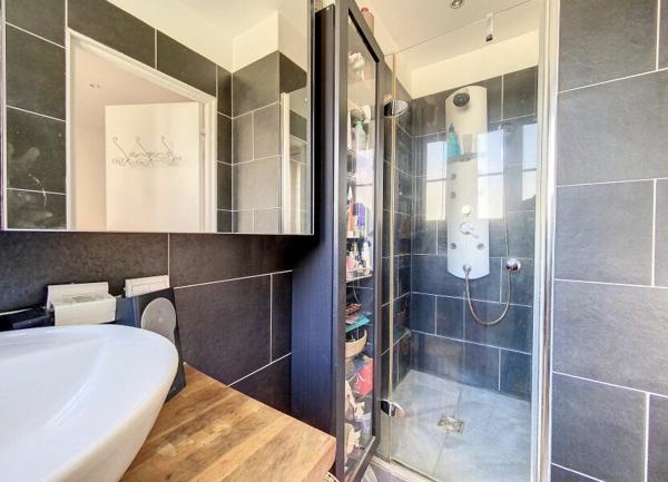 Appartement à vendre    3 pièces • 63,54 m2 Suresnes