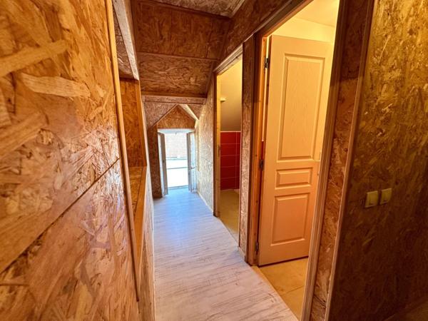 AGREABLE MAISON DE VILLAGE -CALME  - JARDIN CLOS -