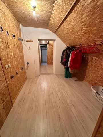 AGREABLE MAISON DE VILLAGE -CALME  - JARDIN CLOS -