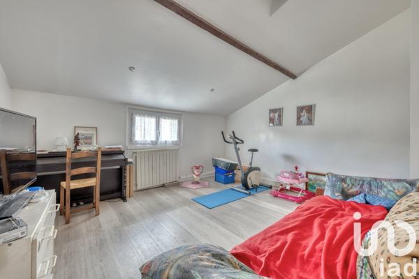 Maison 6 pièces de 174 m² à Fontenay-sous-Bois (94120)