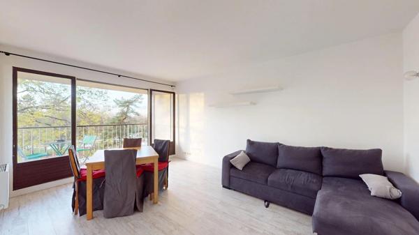 Vente                                                      Appartement
                        
                     3 pièces                      61 m2                     à Chennevières-sur-Marne