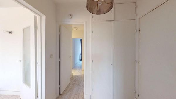 Vente                                                      Appartement
                        
                     3 pièces                      61 m2                     à Chennevières-sur-Marne