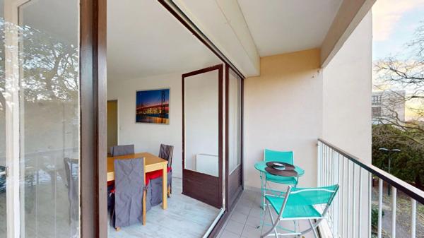 Vente                                                      Appartement
                        
                     3 pièces                      61 m2                     à Chennevières-sur-Marne