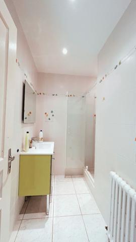 Maison charentaise Meursac 211 m2 au calme non mitoyenne