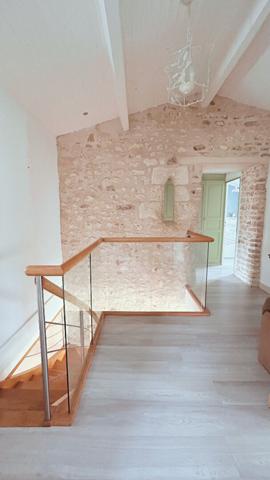 Maison charentaise Meursac 211 m2 au calme non mitoyenne