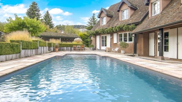 Propriété à vendre 11 pièces 6 chambres à coucher , piscine à BITSCHWILLER LES THANN (68)