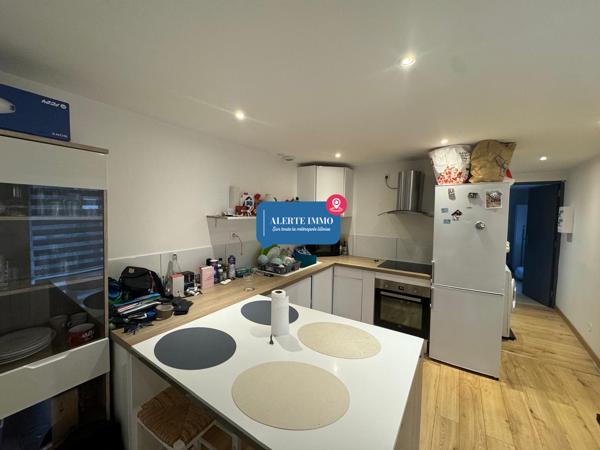 IMMEUBLE RENOVE 3 STUDIOS+1 T2+1 RDC COMMERCIAL
