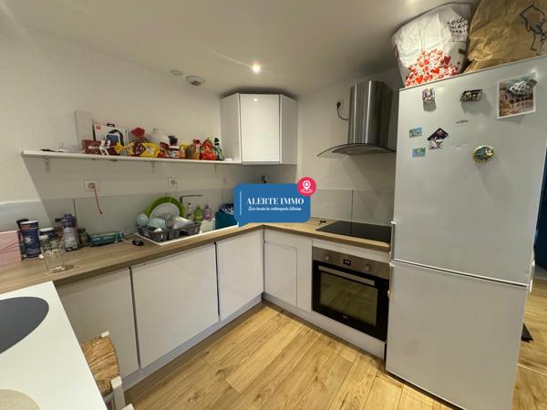 IMMEUBLE RENOVE 3 STUDIOS+1 T2+1 RDC COMMERCIAL