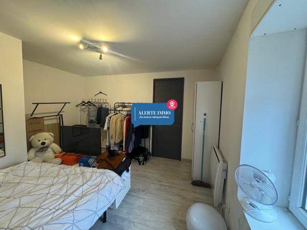 IMMEUBLE RENOVE 3 STUDIOS+1 T2+1 RDC COMMERCIAL