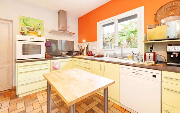 Maison à vendre    5 pièces • 154 m2 Saint-Sever