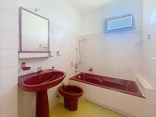 Appartement 4 pièces à vendre à Laragne Monteglin - balcon, garage et cave