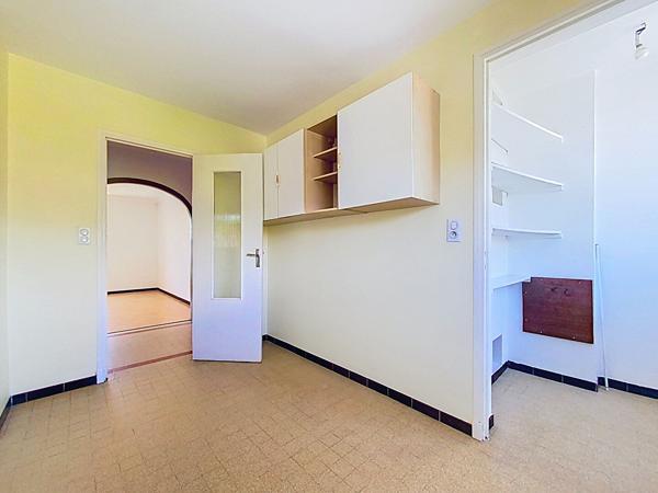 Appartement 4 pièces à vendre à Laragne Monteglin - balcon, garage et cave