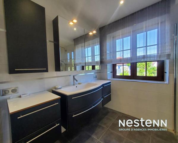 Baisse de prix : spacieuse, 250m2 maison familiale 8 pieces avec jardin a Drusenheim