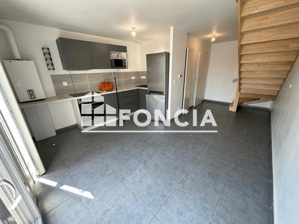 Location Appartement 2 pièces 41.61 m² - 800 CHEMIN DES VIOUGUES Salon De Provence 13300