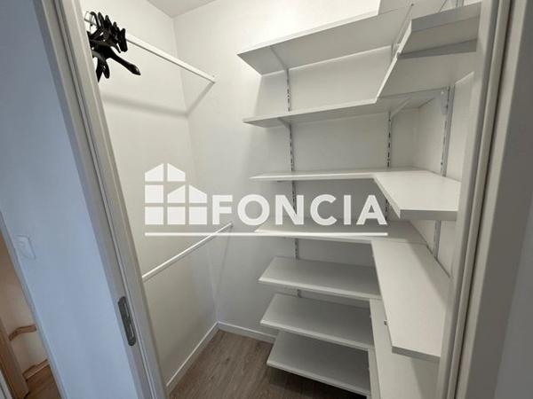 Location Appartement 2 pièces 41.61 m² - 800 CHEMIN DES VIOUGUES Salon De Provence 13300