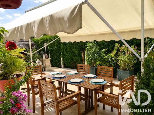 Maison à vendre 8 pièces 167 m² Le Mesnil-le-Roi